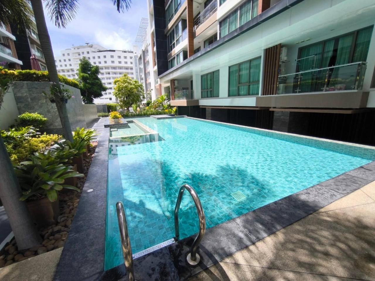 The Urban City Center By Fantasea Beach Pattaya Dış mekan fotoğraf